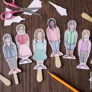 Charm Design Studio / Popsicle Stick Paper Dolls